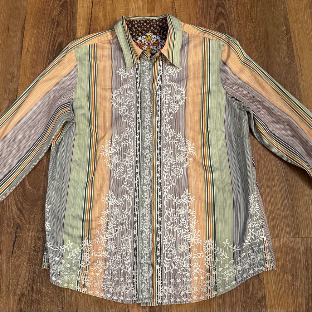 Women’s Robert Graham Shirt size XL/TG